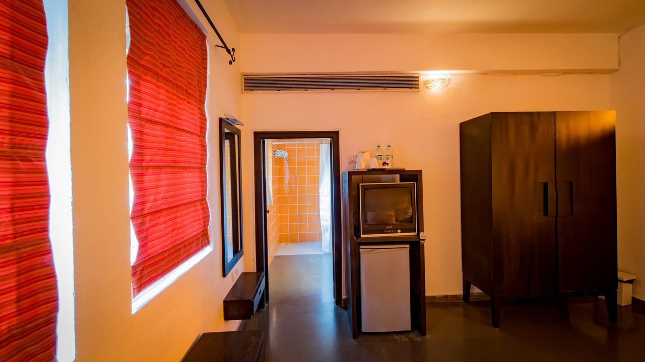 Waters Boutique Hotel By Spectrum Holiday GOA Buitenkant foto